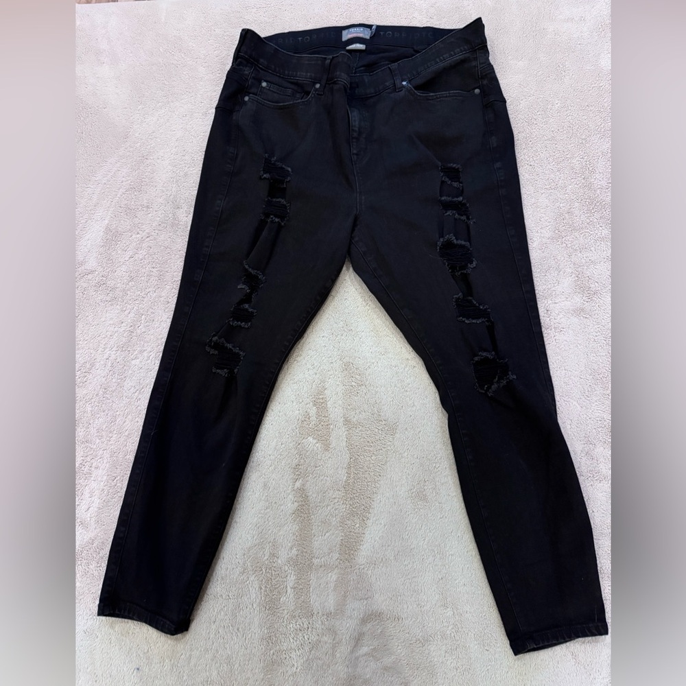 Torrid Black Diatressed Bombshell Skinny Jeans 24R